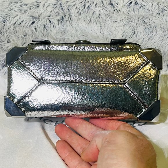 NWOT - MICHAEL KORS MANHATTAN SMALL SILVER CRACKLE LEATHER CROSSBODY(30T9TNCM1L) - Picture 8 of 9